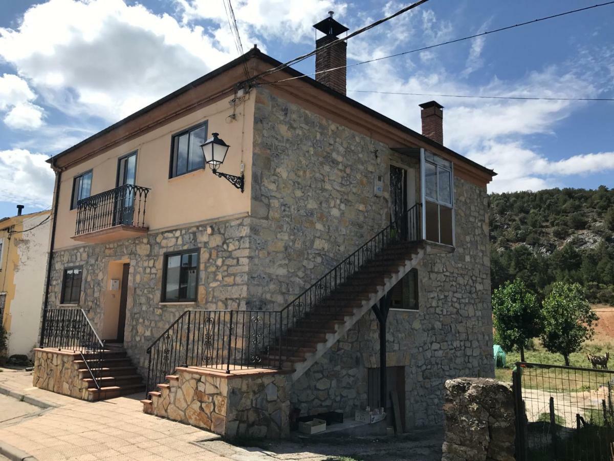 Casa De Pueblo Con Merendero Alquilable Opcionalmente Casarejos Luaran gambar